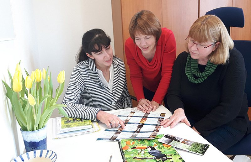v.l. Isabel Tönniges (freie Mitarbeiterin), Anne Langhoff (Projektleiterin DCF 2017), Dorothea Riep (Gesellschaftshaus Magdeburg), Foto: VDKC
