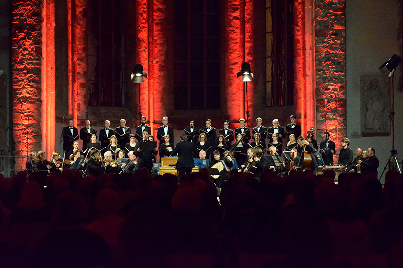 Philharmonia Chor Stuttgart (Dirigent: Johannes Knecht) und das Johann Friedrich Fasch-Ensemble Halle im Eröffnungskonzert des 19. DCF 2017, Foto: Anne König